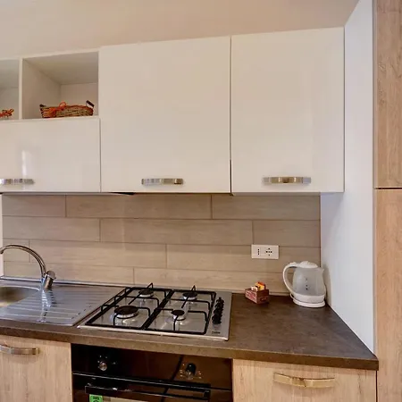Stella Apartment *